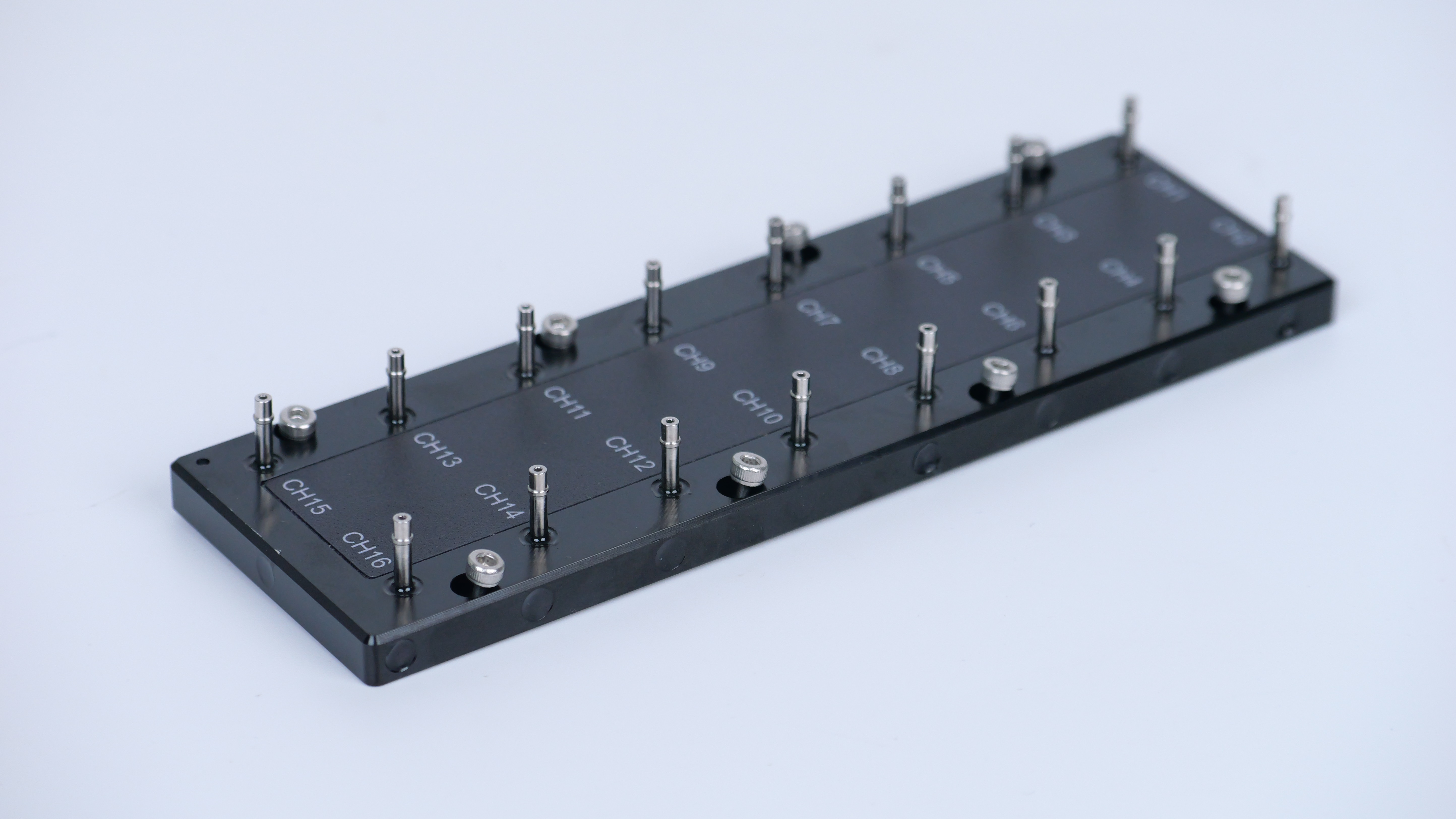 Pressure scanner self purge